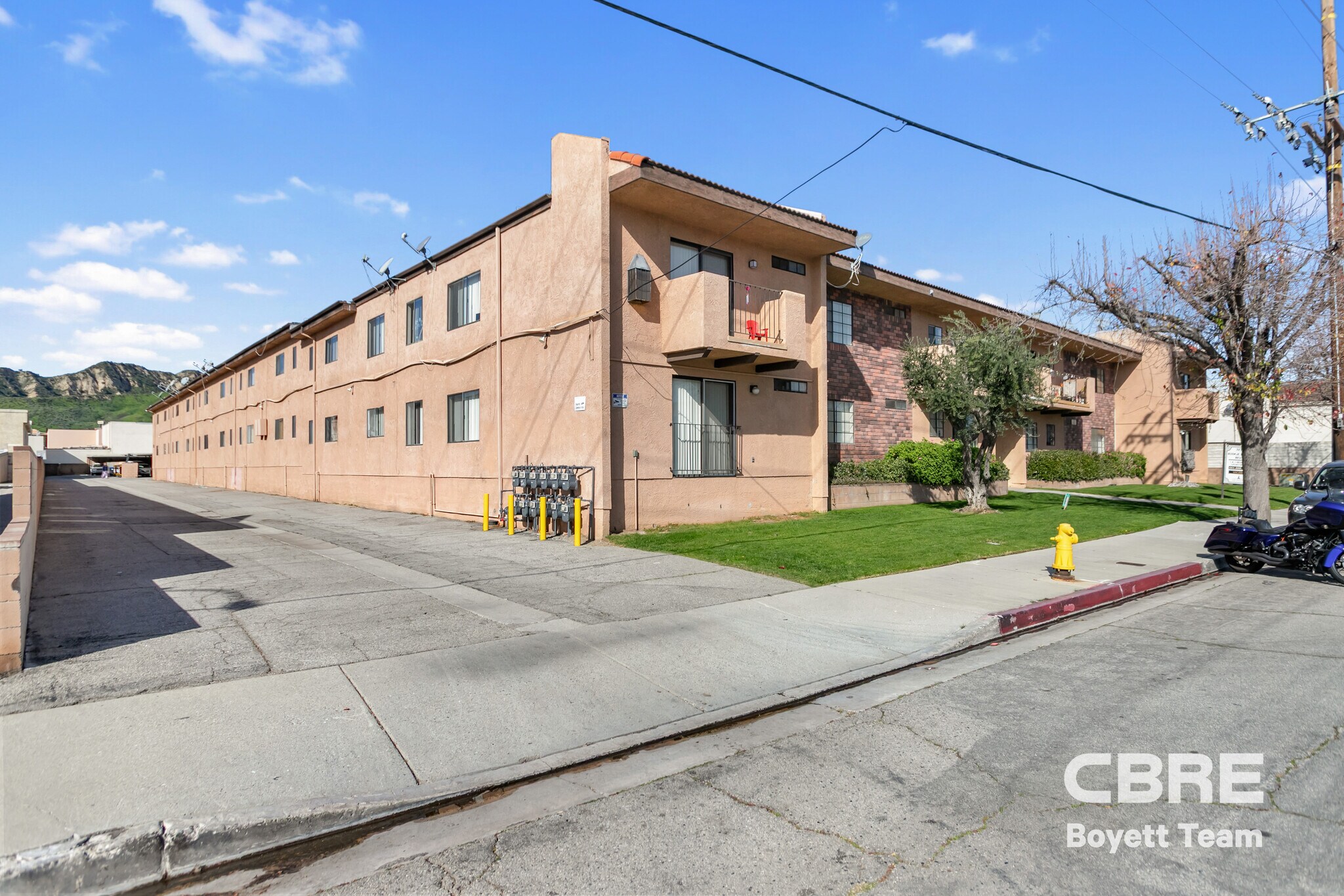 31737 Ridge Route Rd, Castaic, CA à vendre Photo du bâtiment- Image 1 de 19