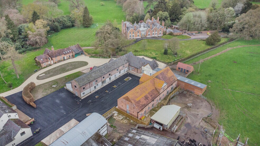 Brasseys Contract Rd, Malpas à louer - Photo du bâtiment - Image 2 de 3