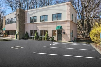 8-10 Byington Pl, Norwalk, CT for lease Building Photo- Image 1 of 1