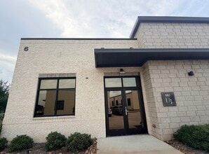 202 Industrial Blvd, Sugar Land, TX à louer Photo du bâtiment- Image 1 de 13