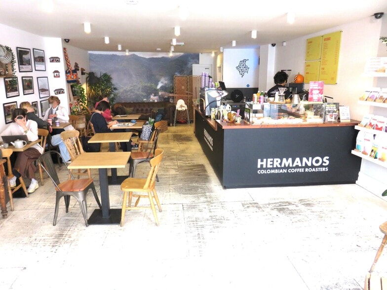 7 Barnes High St, London for sale - Building Photo - Image 2 of 28