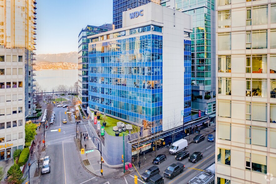 1199 W Pender St, Vancouver, BC à louer - Photo du bâtiment - Image 2 de 4