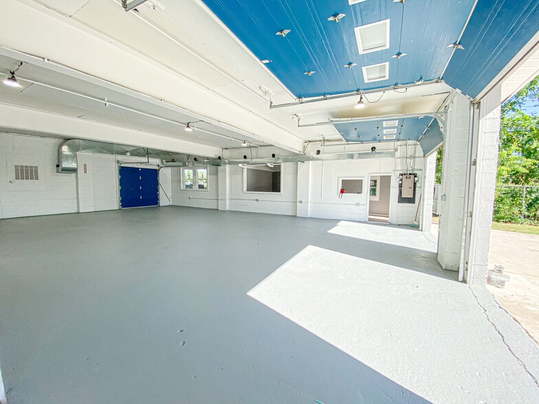 15 Georgetown Rd, Wrightstown, NJ for lease - Building Photo - Image 2 of 16