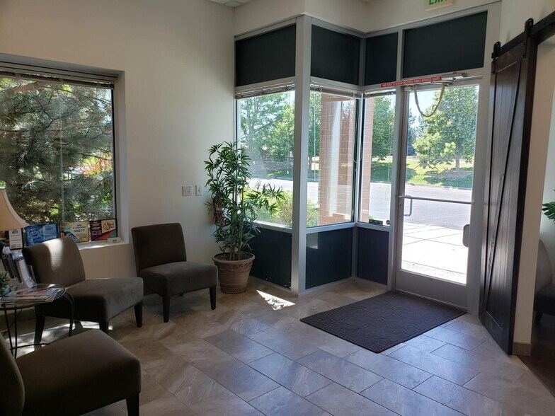 621 Southpark Dr, Littleton, CO à vendre - Photo du bâtiment - Image 3 de 19