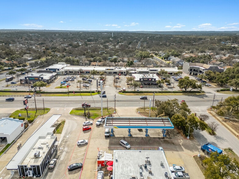 12129 Ranch Road 620 N, Austin, TX à louer - Photo du bâtiment - Image 2 de 9