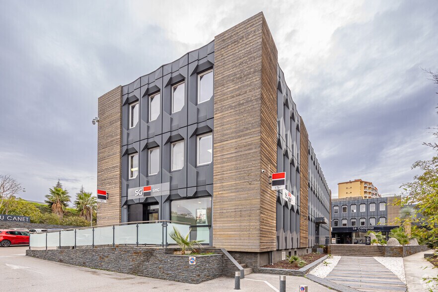 22 Boulevard Charles Moretti, Marseille à louer - Photo du bâtiment - Image 2 de 4