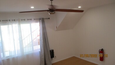 225-227 Manhattan Beach Blvd, Manhattan Beach, CA à louer Photo du bâtiment- Image 1 de 4