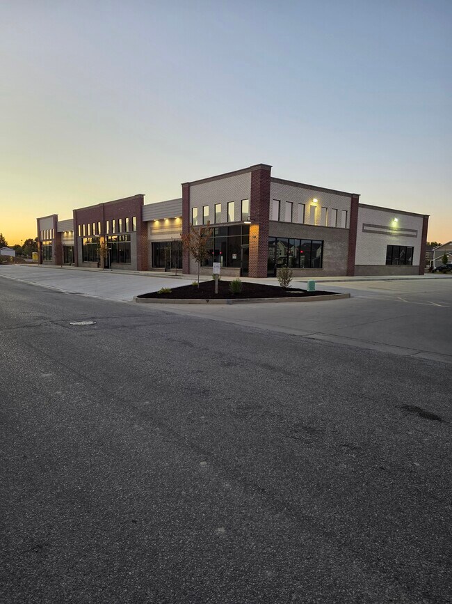 More details for 5660 Pebble Village Ln, Noblesville, IN - Office/Retail for Lease