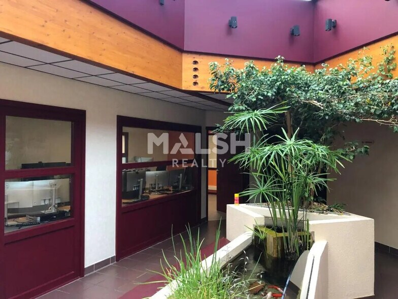 Office in Thizy-les-Bourgs for sale - Building Photo - Image 3 of 15