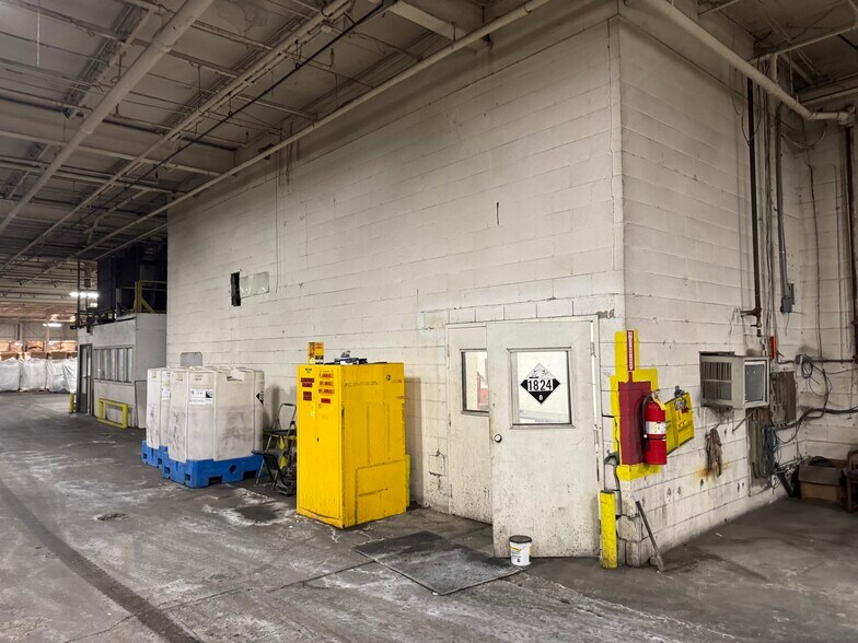 1401 N Evans Ave, Evansville, IN à vendre - Photo du bâtiment - Image 3 de 9