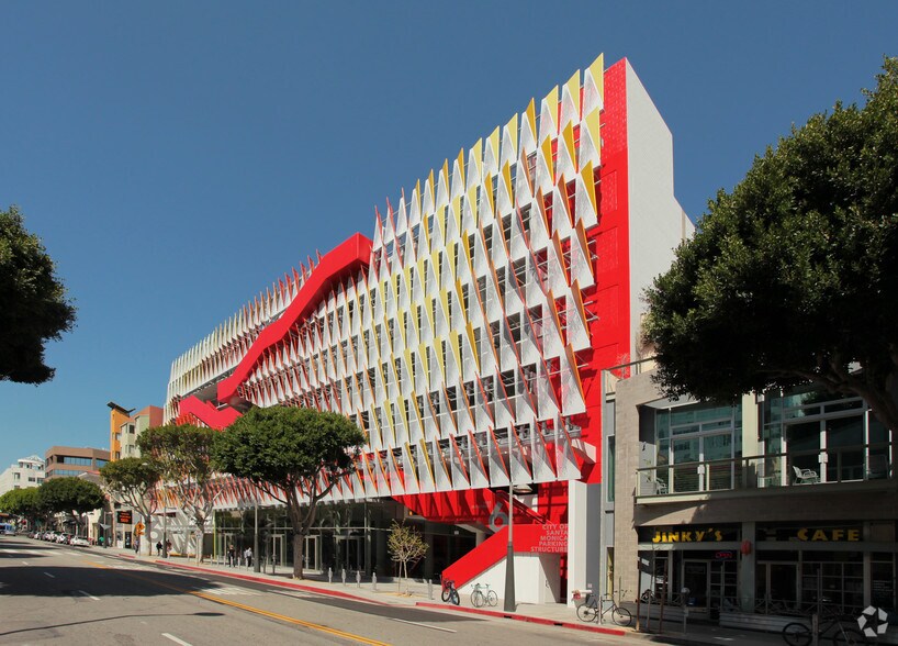 1431 2nd St, Santa Monica, CA à louer - Photo du bâtiment - Image 3 de 3