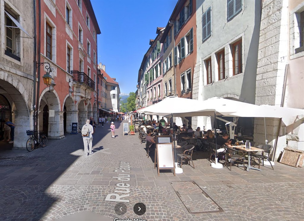 Rue Du Pâquier, Annecy for lease Building Photo- Image 1 of 2