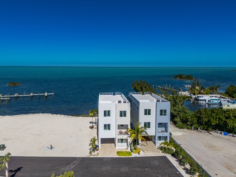 990 41st St, Marathon, FL à vendre - Photo du bâtiment - Image 2 de 35