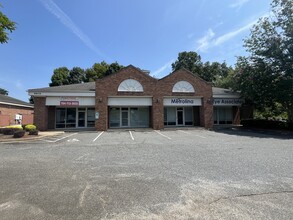 8816 University East Dr, Charlotte, NC for lease Building Photo- Image 2 of 10