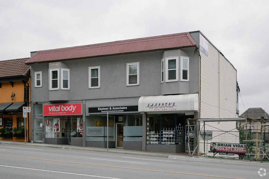 3720-3726 E Hastings St, Burnaby, BC à vendre - Photo principale - Image 1 de 1