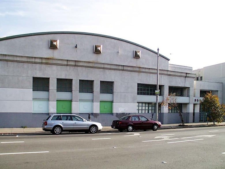 951-955 Howard St, San Francisco, CA à louer - Photo du bâtiment - Image 3 de 6