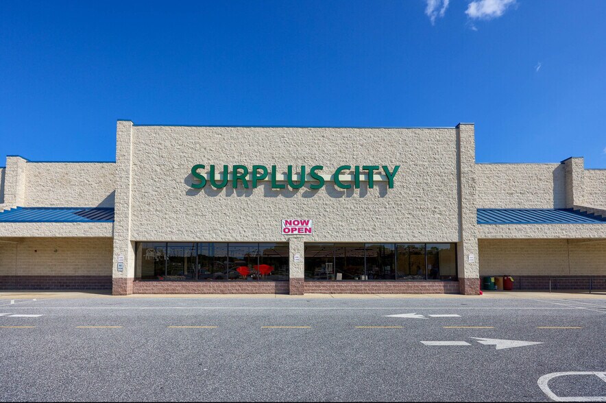 875 Lincoln Way W, Chambersburg, PA à louer - Photo du bâtiment - Image 2 de 6