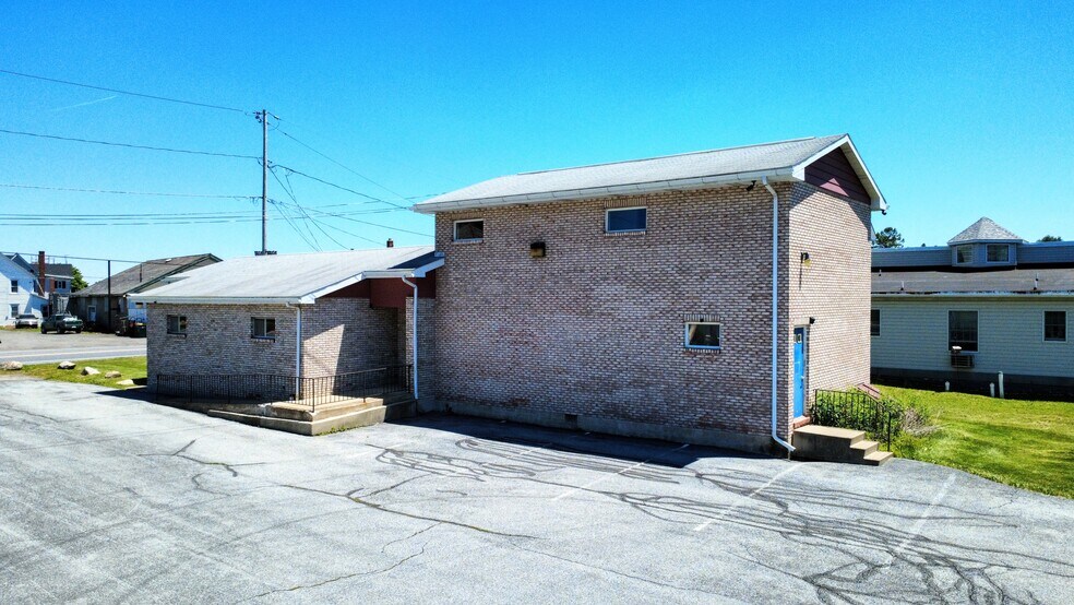 1365 Blue Mountain Dr, Danielsville, PA à vendre - Photo du bâtiment - Image 1 de 27