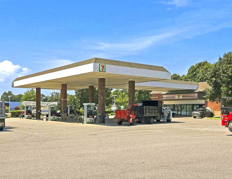 1729 S Military Hwy, Chesapeake, VA for sale - Building Photo - Image 2 of 6