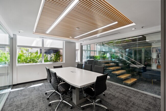 Plus de détails pour 2801 Florida Ave, Miami, FL - Bureau à louer