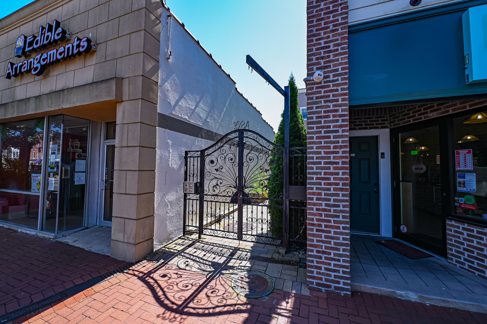 328A Main St, Huntington, NY for lease Primary Photo- Image 1 of 14