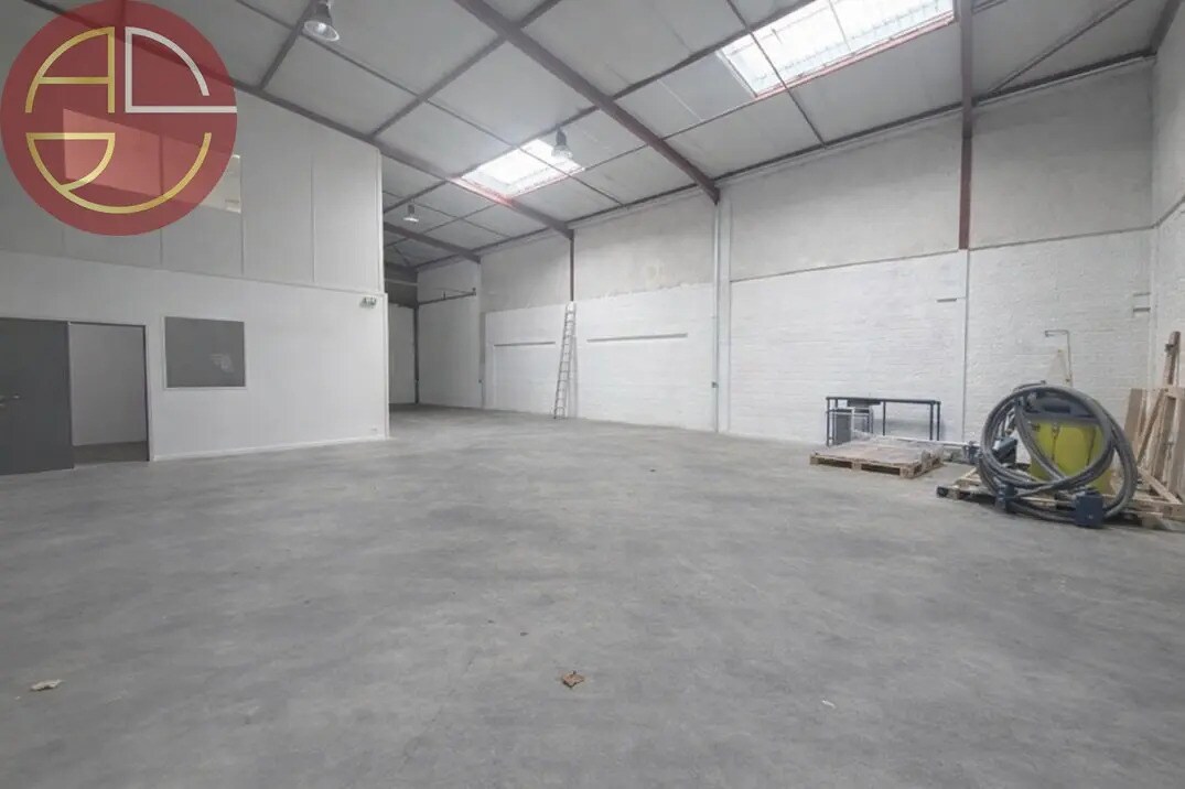 Industrial in Toulouse for lease Interior Photo- Image 1 of 8