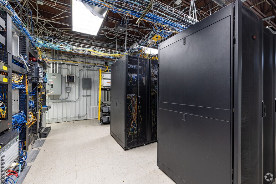 3463 Magic Dr, San Antonio, TX à louer - Photo intérieure - Image 3 de 21