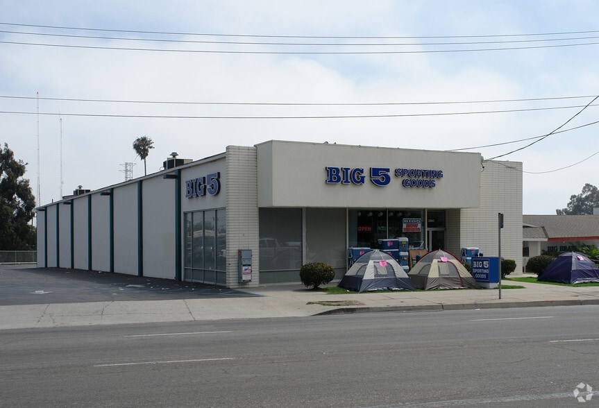 3860 E Main St, Ventura, CA for lease - Primary Photo - Image 3 of 44