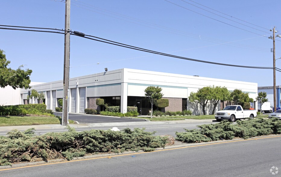 14256-14280 Doolittle Dr, San Leandro, CA à louer - Photo du bâtiment - Image 3 de 4