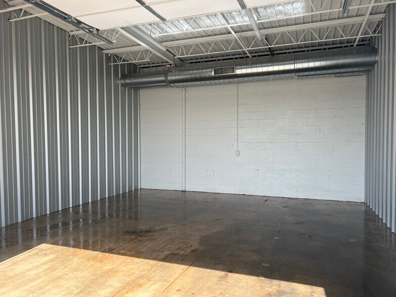 7204 Parwelk St, Dallas, TX à louer - Photo intérieure - Image 2 de 3