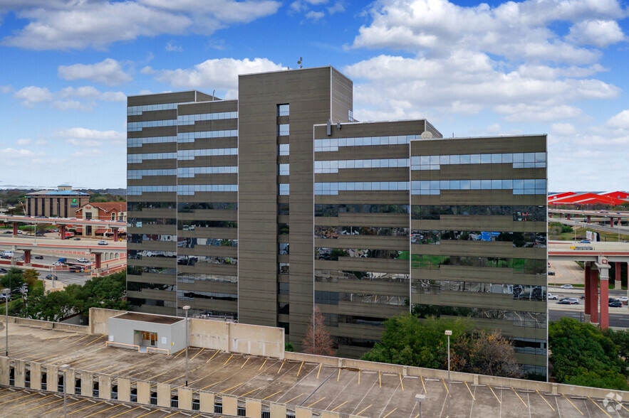 100 NE Loop 410, San Antonio, TX for lease - Building Photo - Image 1 of 4