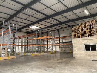 Plus de détails pour Bureau, Local d'activités à louer