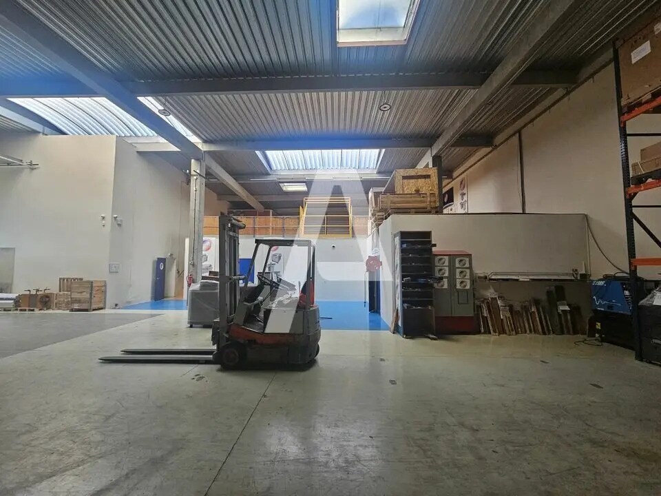 Flex in Trappes for sale Interior Photo- Image 1 of 6