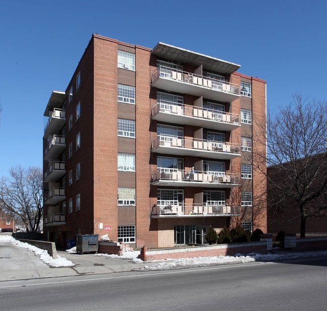 More details for 250 Cosburn Ave, Toronto, ON - Multifamily for Sale