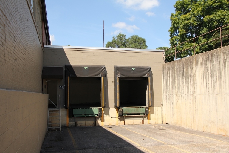 600 Hays Ave, Staunton, VA for lease - Building Photo - Image 3 of 14