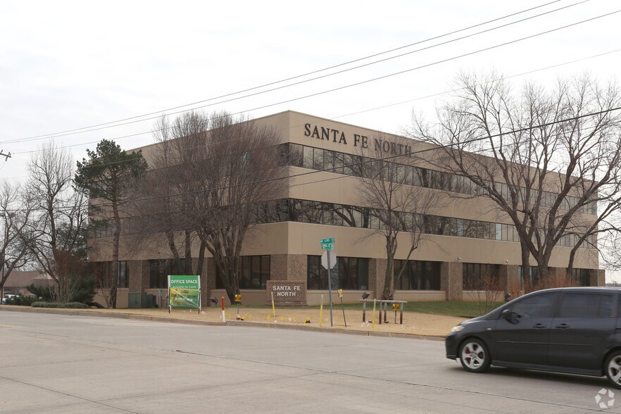 6 NE 63rd St, Oklahoma City, OK à louer - Photo du bâtiment - Image 2 de 5