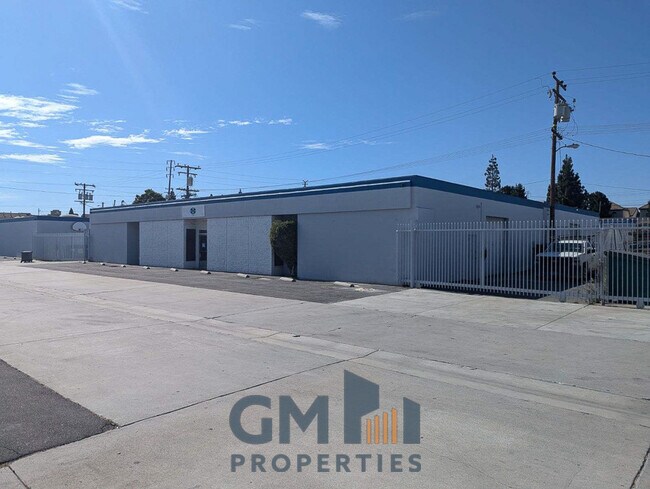 More details for 15114-15142 Downey Ave, Paramount, CA - Industrial for Lease