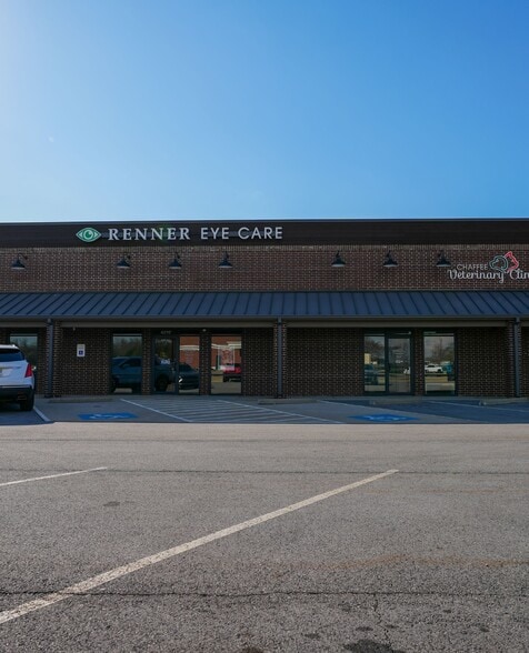 6210 Huntington Cir, Fort Smith, AR à vendre - Photo du bâtiment - Image 2 de 10
