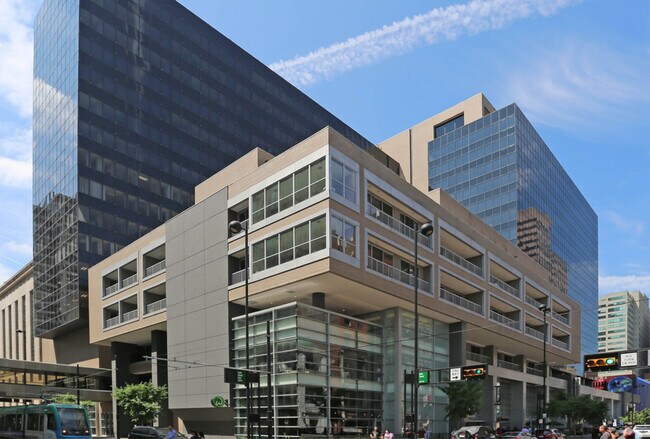 Plus de détails pour 580 Walnut St, Cincinnati, OH - Bureau, Commerce de détail à louer