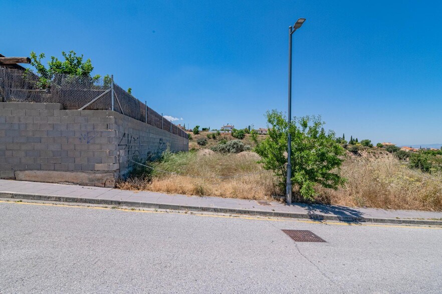 Terrain dans La Zubia, Granada à vendre - Photo du bâtiment - Image 2 de 34