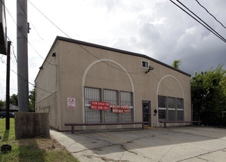Plus de détails pour 10722 E I-10 Fwy, Houston, TX - Commerce de détail à vendre