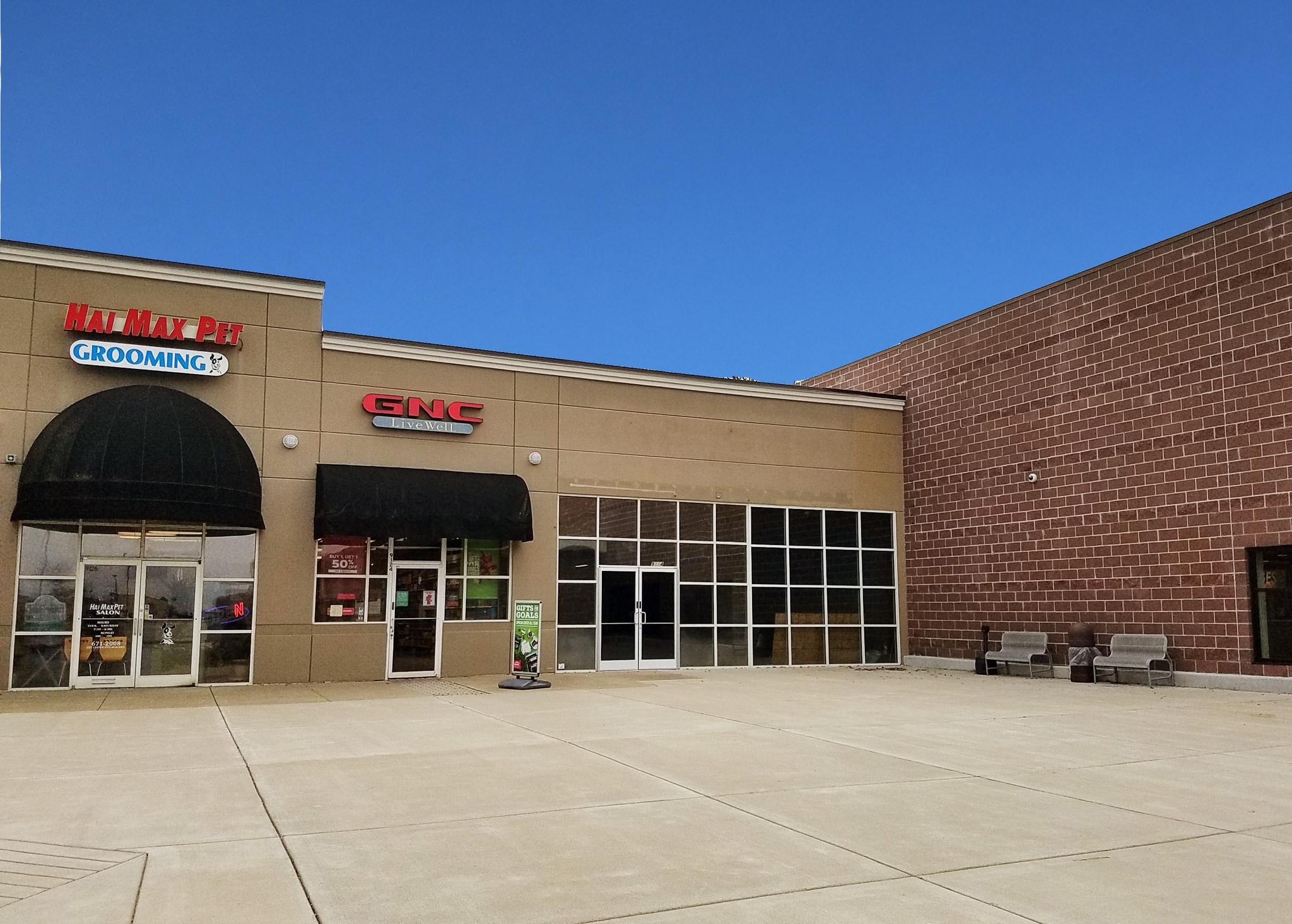 9080 Taylorsville Rd, Louisville, KY for lease Building Photo- Image 1 of 1