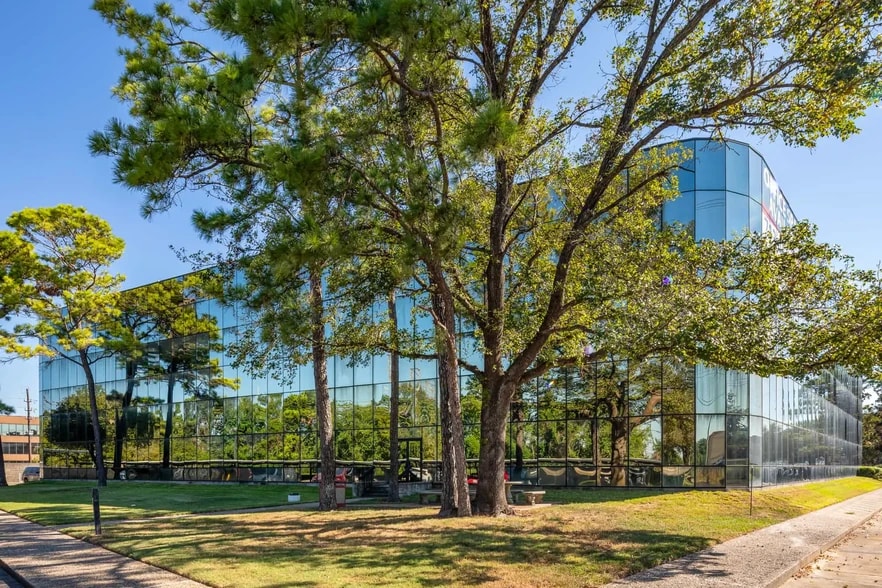 15311 Vantage Pky W, Houston, TX for lease - Building Photo - Image 2 of 7