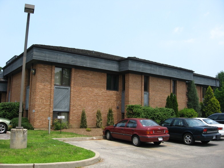 589 Lake St, St Catharines, ON à louer - Photo du bâtiment - Image 3 de 10