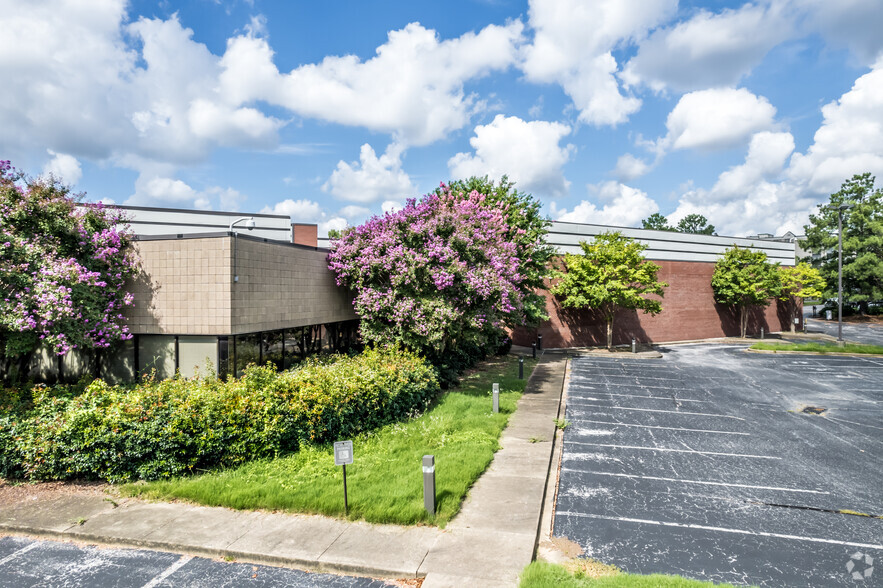 8000 Horizon Center Blvd, Memphis, TN for lease - Building Photo - Image 2 of 26