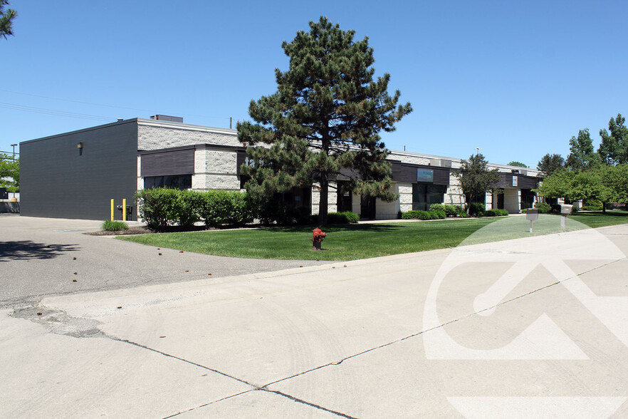 11871-11897 Belden Ct, Livonia, MI for lease - Building Photo - Image 1 of 1