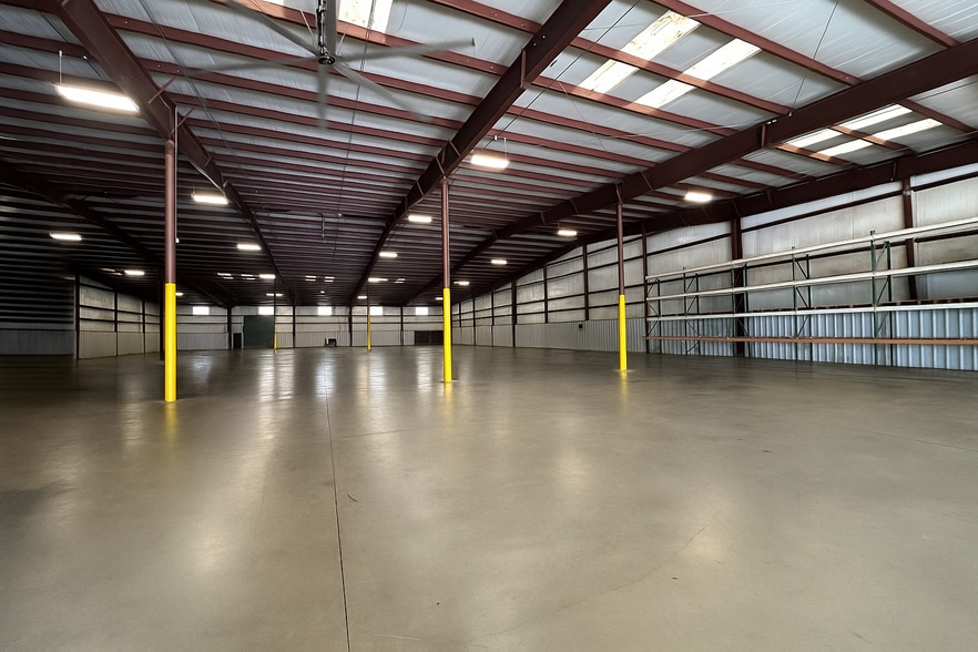 34294 Sunset Ln, Brookshire, TX à vendre - Photo du bâtiment - Image 3 de 9