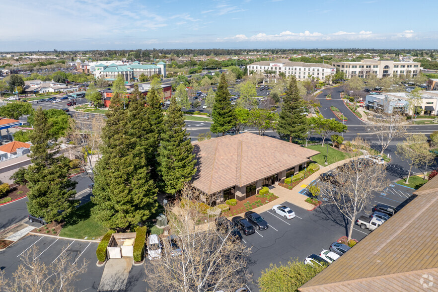 9240 Laguna Springs Dr, Elk Grove, CA for lease - Aerial - Image 2 of 6