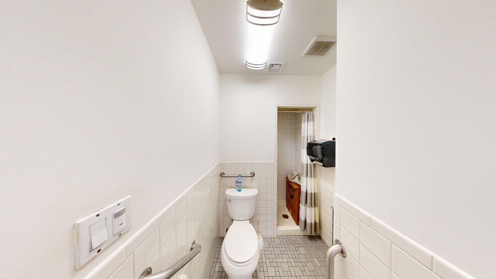 194 Nassau Ave, Brooklyn, NY à louer - Photo du bâtiment - Image 3 de 25