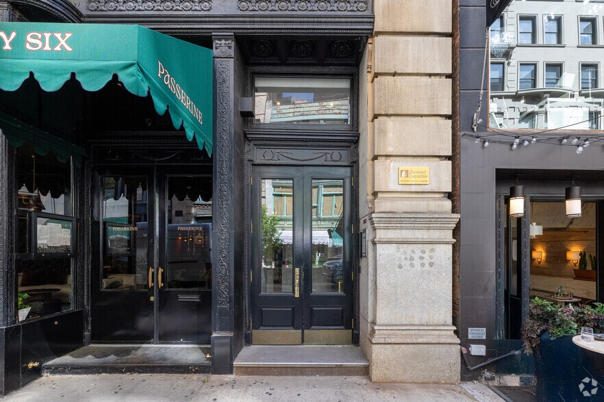 36-38 E 20th St, New York, NY à louer - Photo du bâtiment - Image 3 de 5